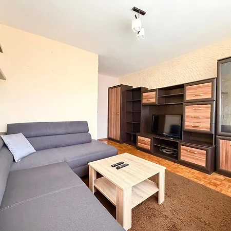 Grabiszyn Standard By Bookinghost