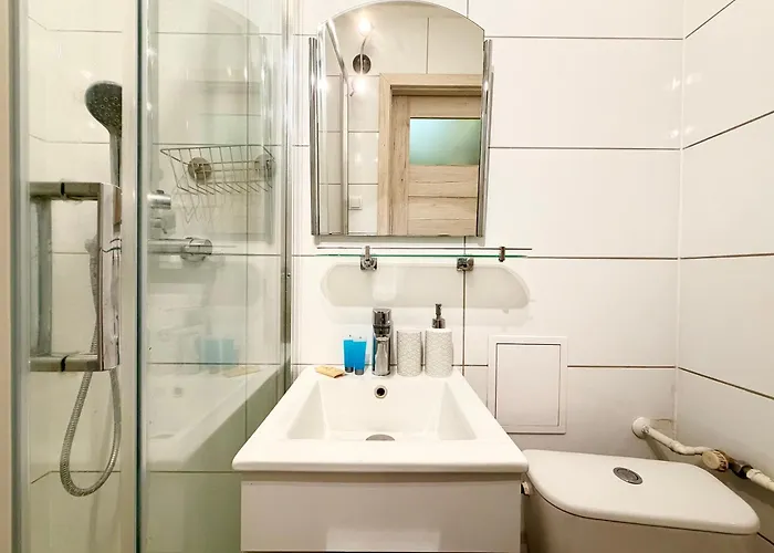 Grabiszyn Standard By Bookinghost *